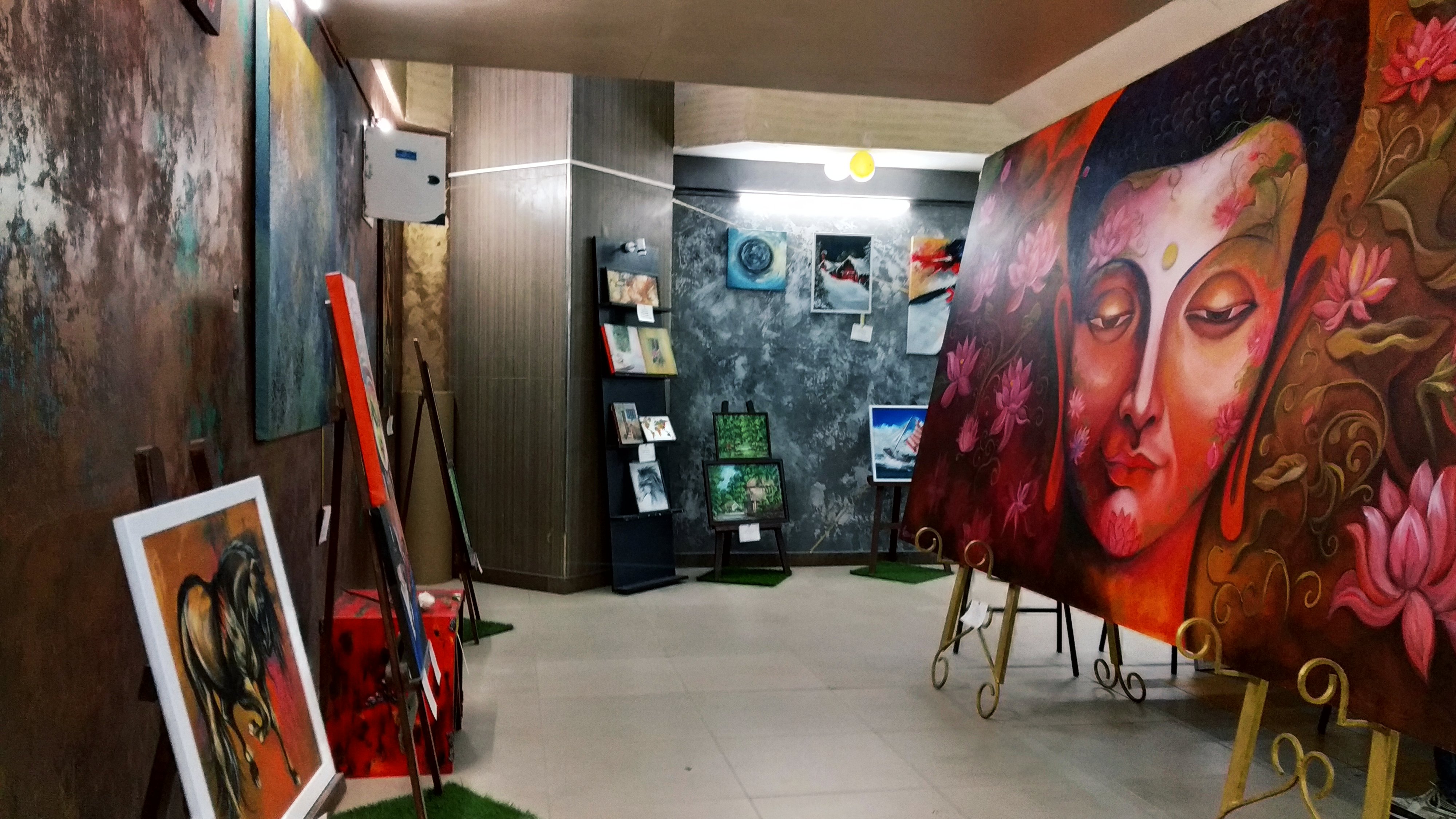 Life On Wall Art Gallery in Bangalore